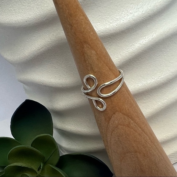 925 Sterling Silver Toe Ring Adjustable - Picture 5 of 14